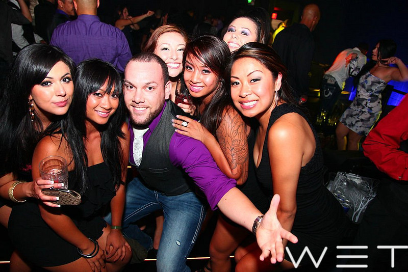 IMAGE: http://chrisho.smugmug.com/Nightlife/July-to-August-2010/828-Prodigy-Of-SoundWET/IMG8642/989021655_DK8Sa-L.jpg